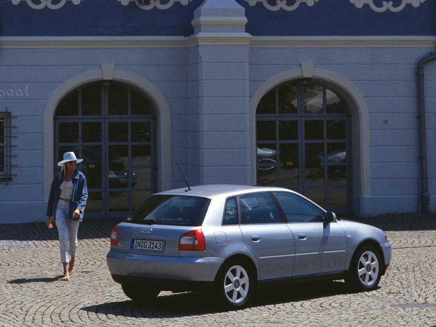  Audi A3 Sportback (8L) 2000 года  (фото 6 из 10)
